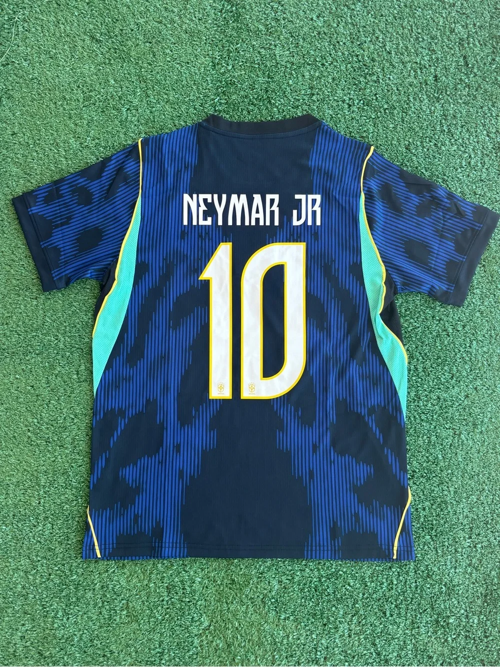 Neymar Jr Brazil 2026 Away Jersey — Size L